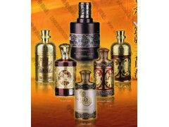 電鍍、噴涂與浮雕 現(xiàn)代酒瓶裝飾工藝的多元?jiǎng)?chuàng)新