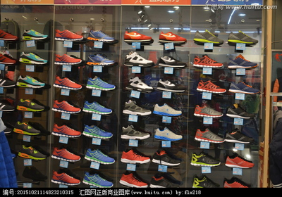 超市服飾鞋帽區(qū)域生活百科 選購鞋子的實(shí)用攝影技巧