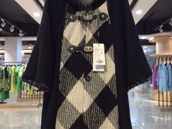 廣州服裝鞋帽箱包國(guó)內(nèi)貿(mào)易代理 圖品牌呢子大衣批發(fā)市場(chǎng)廠家全解析